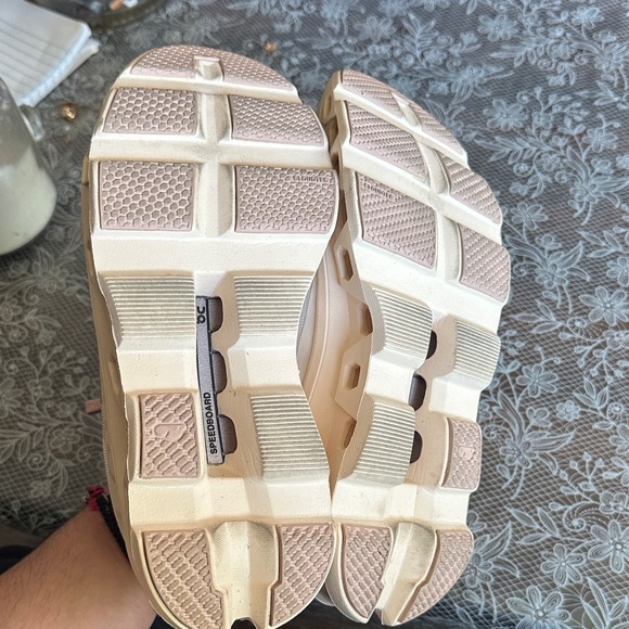 On Running Women's Cream and Pink Sneakers - Picture 3 of 4